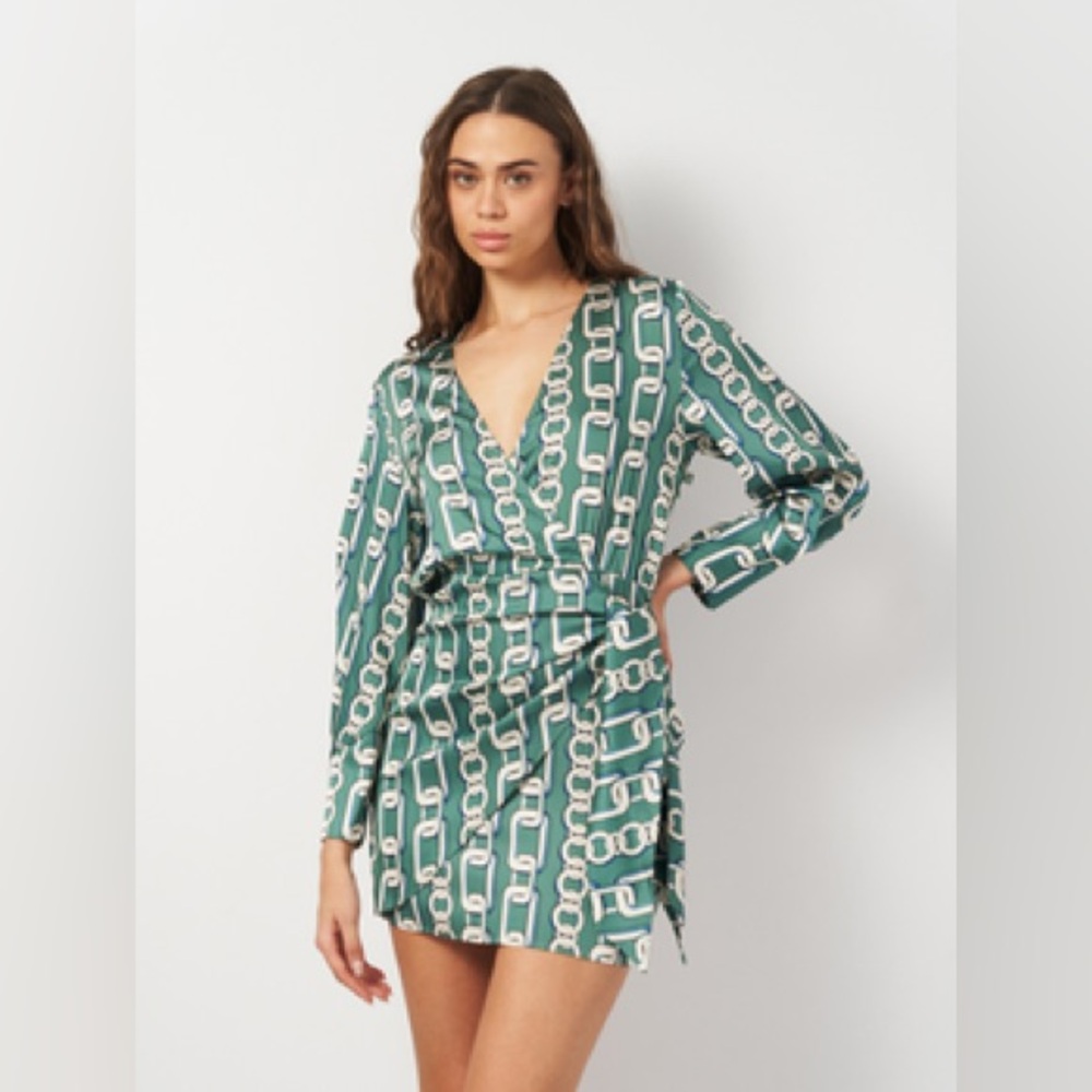 Zara chain print wrap-style dress size M. Gorgeous print and fit